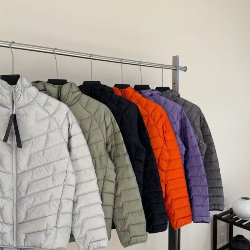 Outdoor lightweight hooded down jacket, unisex, sporty and casual, loose fit, suitable for hiking, lightweight, warm, and filled with goose down – ZERO