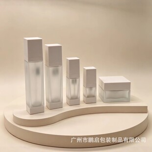 �¿�yƷ���b����ƿ15-100ml�ķ���ˮ��۵�Һƿ3050g��˪���b