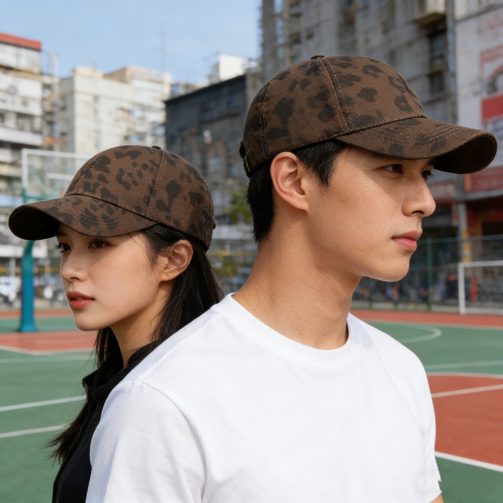 Cappellino da baseball con visiera rigida e stampa leopardata in stile coreano, adatto a tutte le stagioni, semplice e alla moda, stile europeo e americano, ideale per attività all'aperto._voghion.com