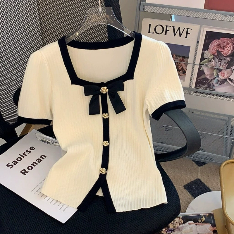 Little Xiangfeng сладкая и пряная розовая рубашка с квадратным вырезом женский 2025 новый летний уникальный шикарный высокий смысл футболка с короткими рукавами