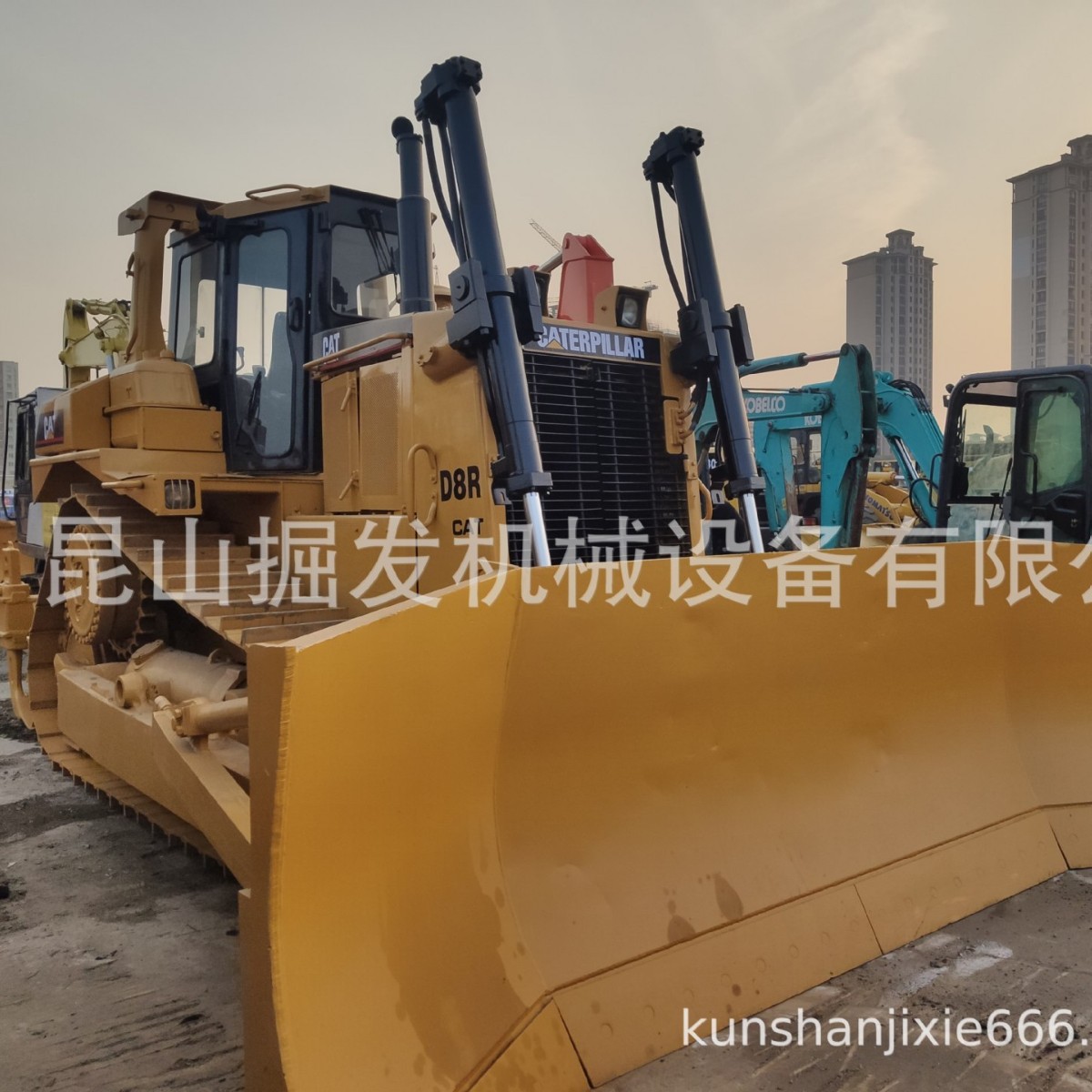 供应卡特D8R,D9R推土机,上海现货