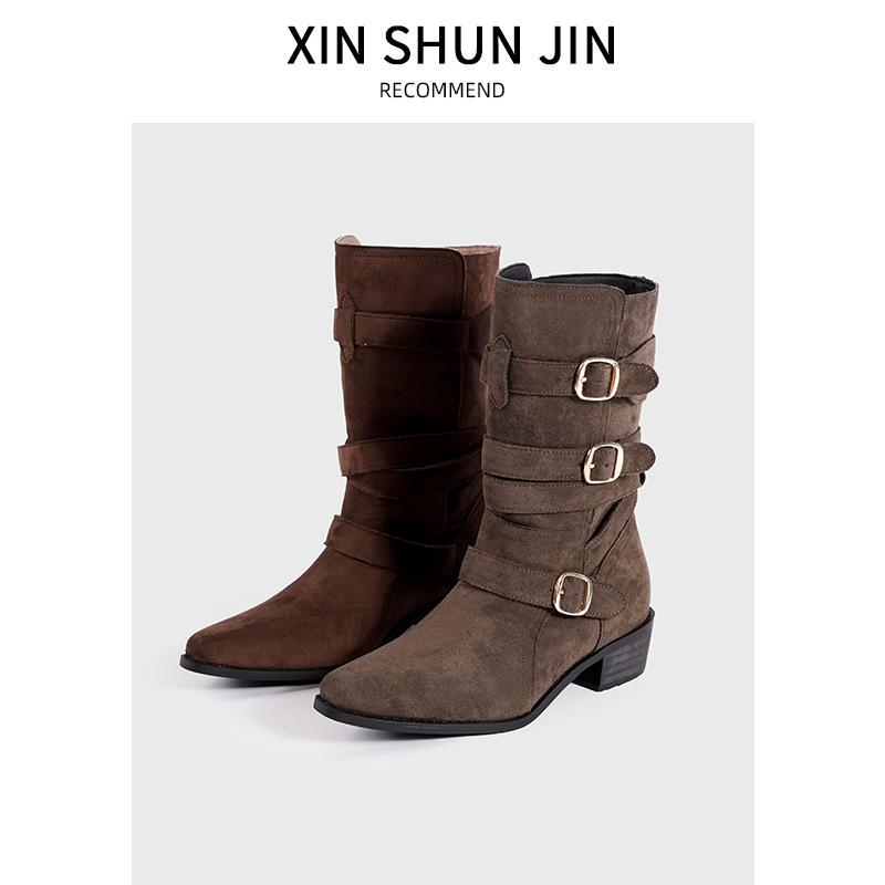 Spetsiga Knight-stövlar för kvinnor Hösten 2024 nya brittiska stövlar med spänne i västerländsk stil, mellanhöga Martens-stövlar för kvinnor_voghion.com