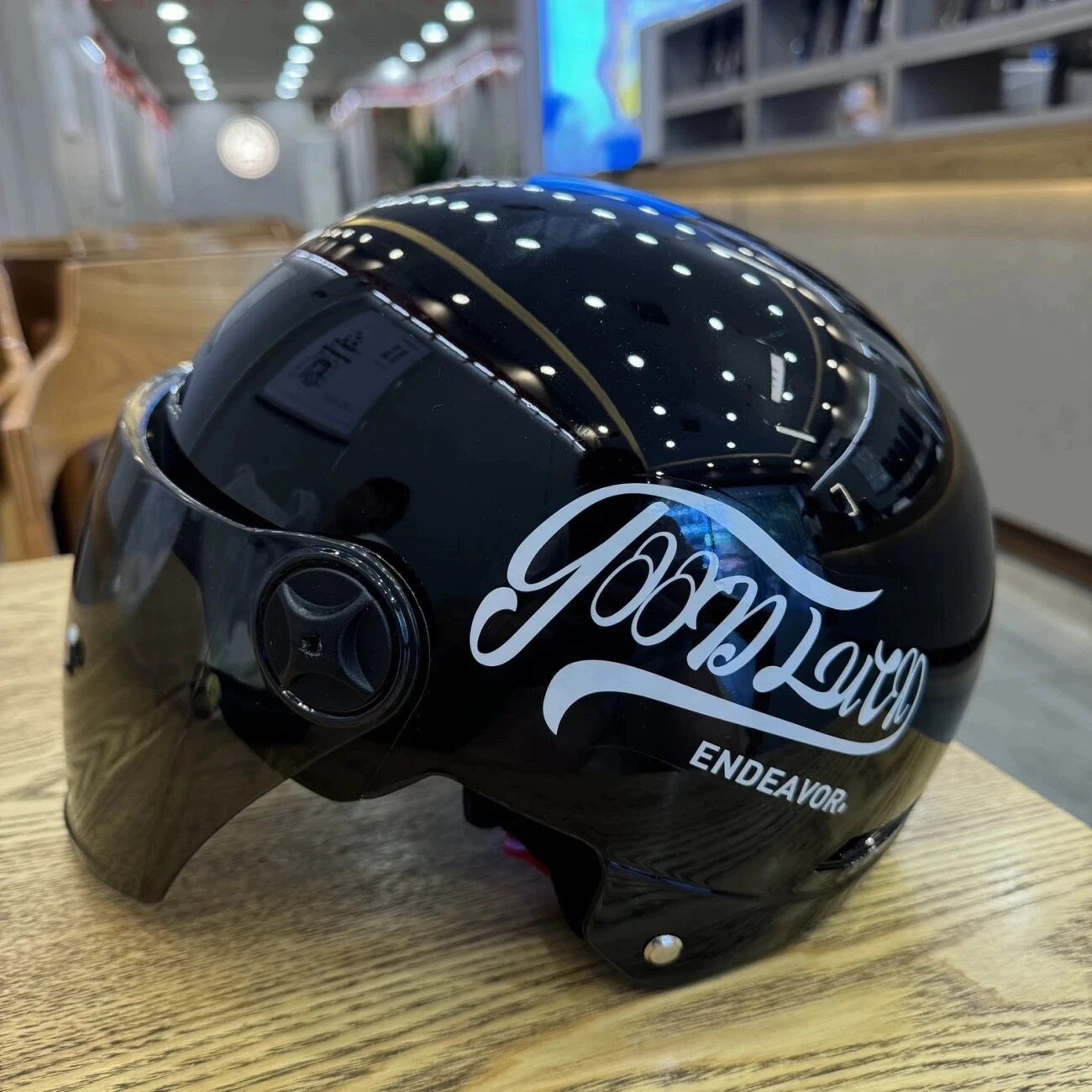 Newly certified electric vehicle safety helmet, motorcycle national standard four-season half helmet, summer sun protection universal safety helmet