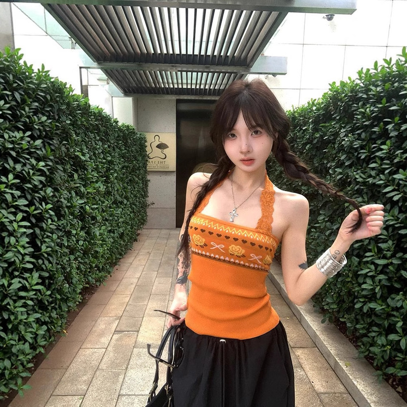 Lace Splicing Jacquard Beautiful Back Halterneck Vest for Women in Summer, Front and Back Two-Wear Slim Design Pure Lust Top for Outer Wear