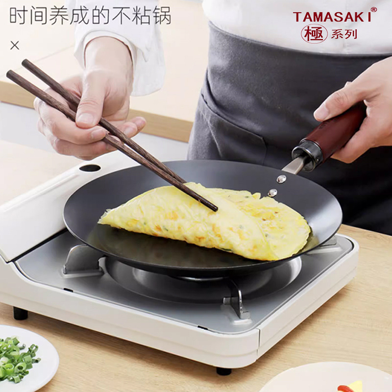 日本タマキの新型軽量極シリーズはコーティングなしで家庭用フライパンのステーキを焼いて朝食鍋を焼きます。|undefined