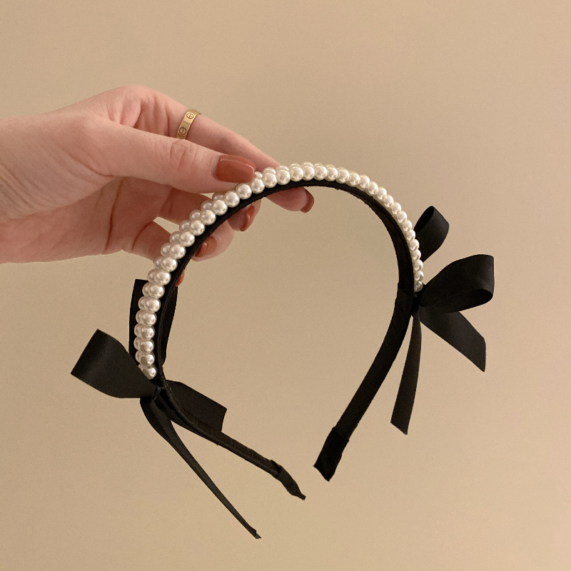 Schwarzes Perlen-Stirnband mit Schleife für Damen im Sommer, High-End-Retro-Stil, französischer Stil, elegantes Presse-Stirnband, koreanische Kopfbedeckung für Frauen_voghion.com