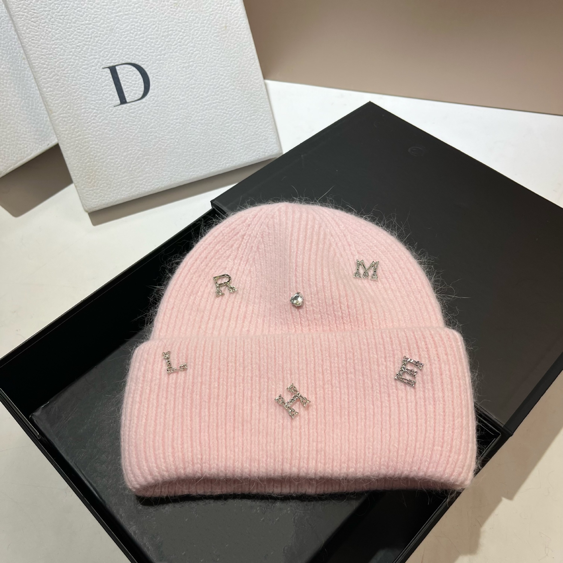 [Rabbit Hair] Winter Nordic enlarged and elongated double folded face small knitted Korean version letter warm ear_voghion.com