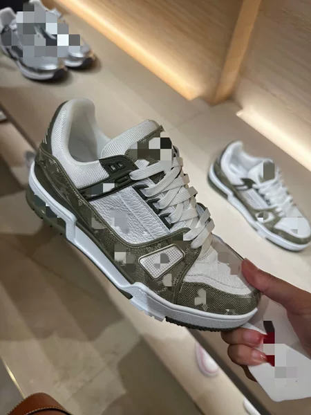 Trainer men's white sneakers, fashionable sports shoes with thick soles, height-increasing, versatile, casual trendy shoes for couples, women's shoes