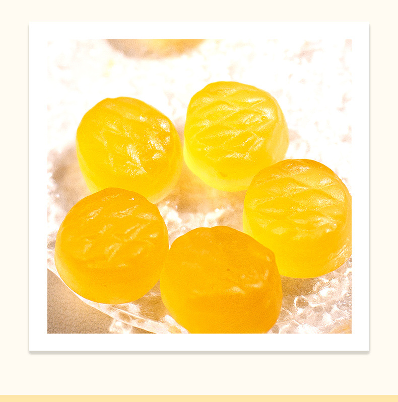 Hawthorn & Chicken Gizzard Lining Gummies (Shan Zha Ji Nei Jin) — 60g Herbal Fruit Gummy in use