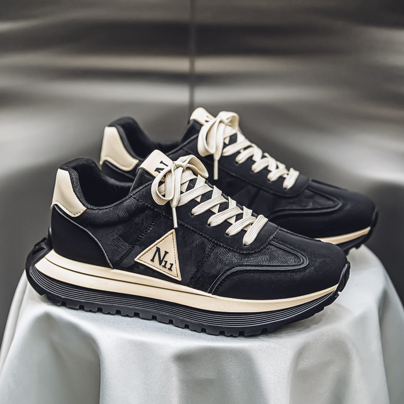 Zapatos Gump2025 primavera nuevo estilo de hombre zapatos casuales de moda anti-derrapante cómodos zapatos deportivos transpirables para hombre