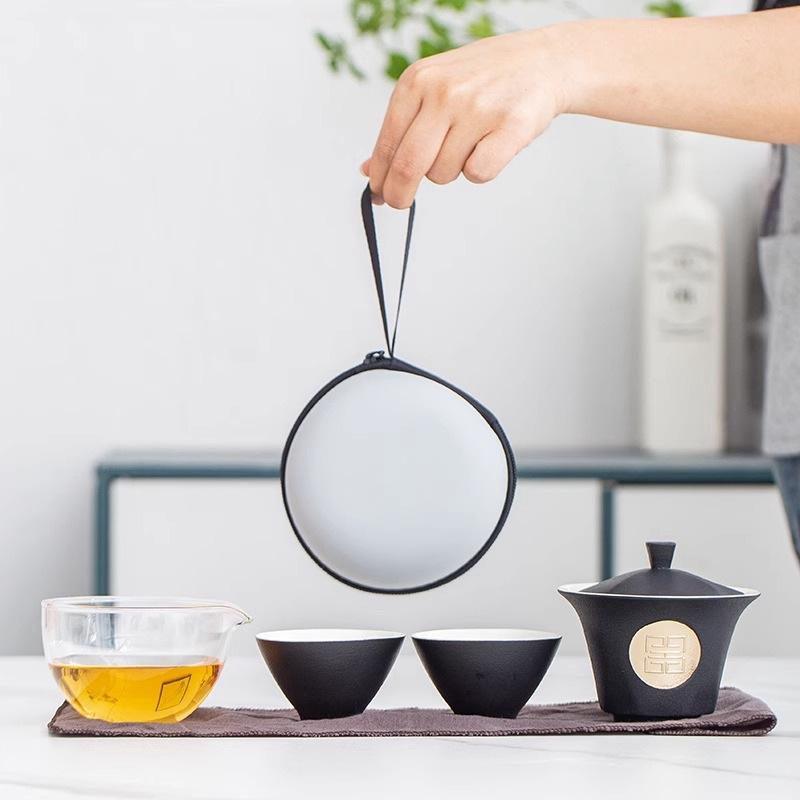 Handheld tea set for traveling for camping