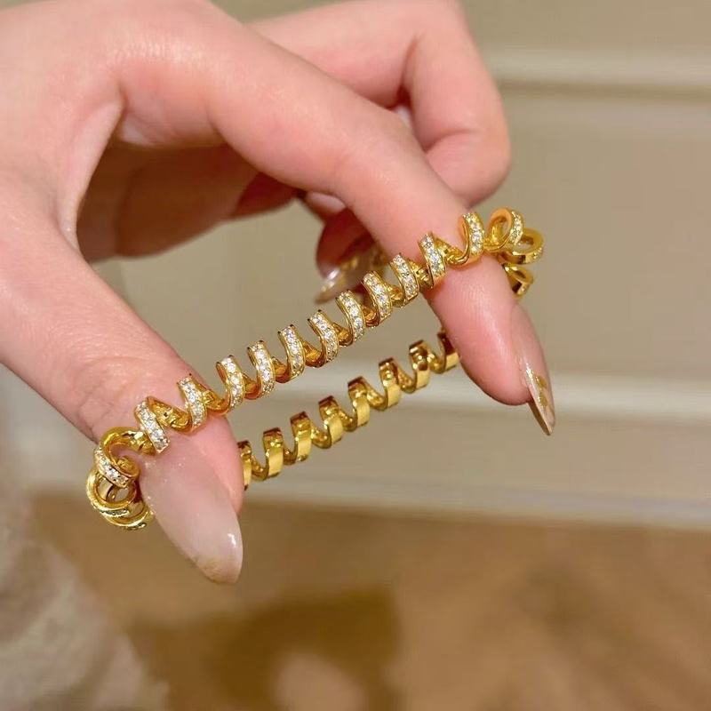 2025 New Phone Cord Bracelet for Women, Light Luxury Style, Fashionable Inlaid Zircon Design, Exquisite Niche Hand Jewelry