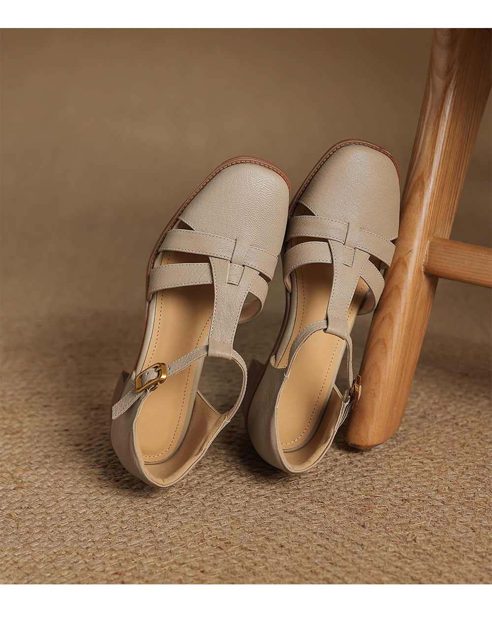 Sandal nữ quai ngang da cừu kiểu La Mã đế dày khoét lỗ dệt — Màu trắng nhạt chi tiết 17
