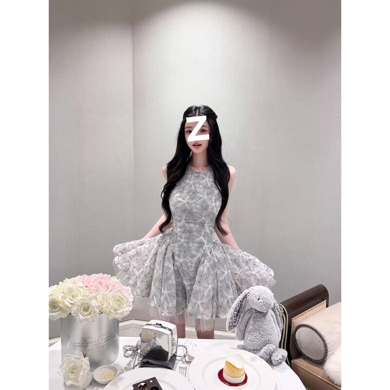 Elegant Spaghetti Strap Dress for Petite Women, Socialite Style, Birthday Party Mini Dress, Heavily Embellished Lace Princess Dress Elegant Spaghetti Strap Dress for Petite Women, Socialite Style, Birthday Party Mini Dress, Heavily Embellished Lace Princess Dress