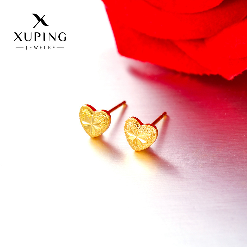 Xuping joyería de moda imitación de oro lujoso temperamento ligero flores de amor pernos de orejas exquisitos pequeños adornos de orejas al por mayor personalizados