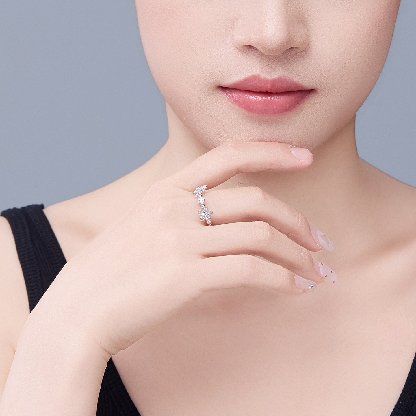 Xuping gemas artificiales simple y lujoso temperamento ligero anillo de mariposa elegante estilo de moda anillo exquisito al por mayor mujeres