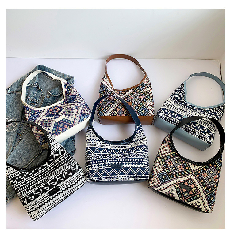Women's Large Capacity Ethnic Commuting Tote 2024 Fashion Canvas Instagram College Student Class Shoulder Bag_voghion.com