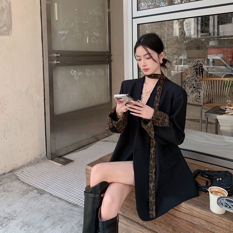 豹纹飘带翻边袖无领黑色西装2025女春季高级感宽松洋气休闲外套|undefined
