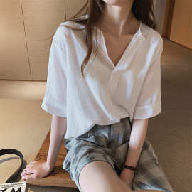 衬衣女宽松短袖韩风小衬衫洋气百搭v领锁骨上衣夏季新款