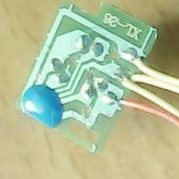 杭州波涛新电子元件厂 IC三灯8功能闪灯芯片--8种不同的闪烁功能