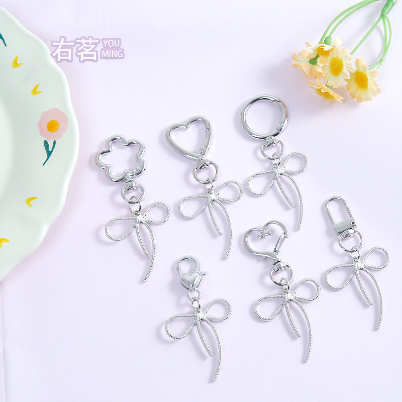 New Creative Sweet and Cool Hollow Bow Keychain Ring Zinc Alloy Pendant Simple Versatile DIY Handmade Accessory New Creative Sweet and Cool Hollow Bow Keychain Ring Zinc Alloy Pendant Simple Versatile DIY Handmade Accessory