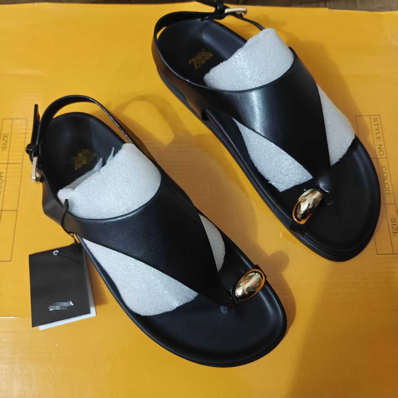 原单现货ZAR套趾凉鞋女夏季平底新款百搭绑带沙滩Lady sandals