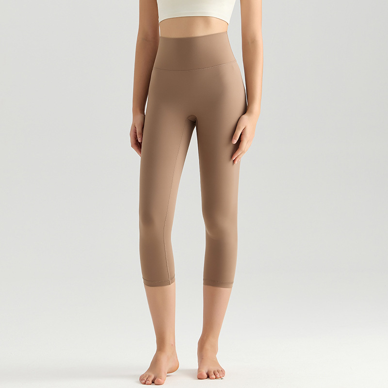 LAHN Pantalones de yoga sin tallas con sentido de la nube, pantalones cortos sin líneas incómodas, leggings deportivos de cintura alta para levantar la cadera para que las niñas los usen afuera