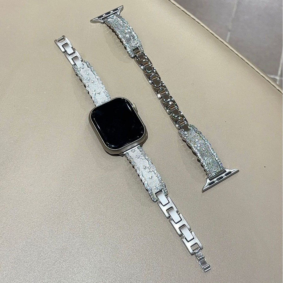 Broken Diamond Bracelet Strap Suitable for Apple Watch Strap S10 Generation Apple Female Iwatch9876 Metal Se