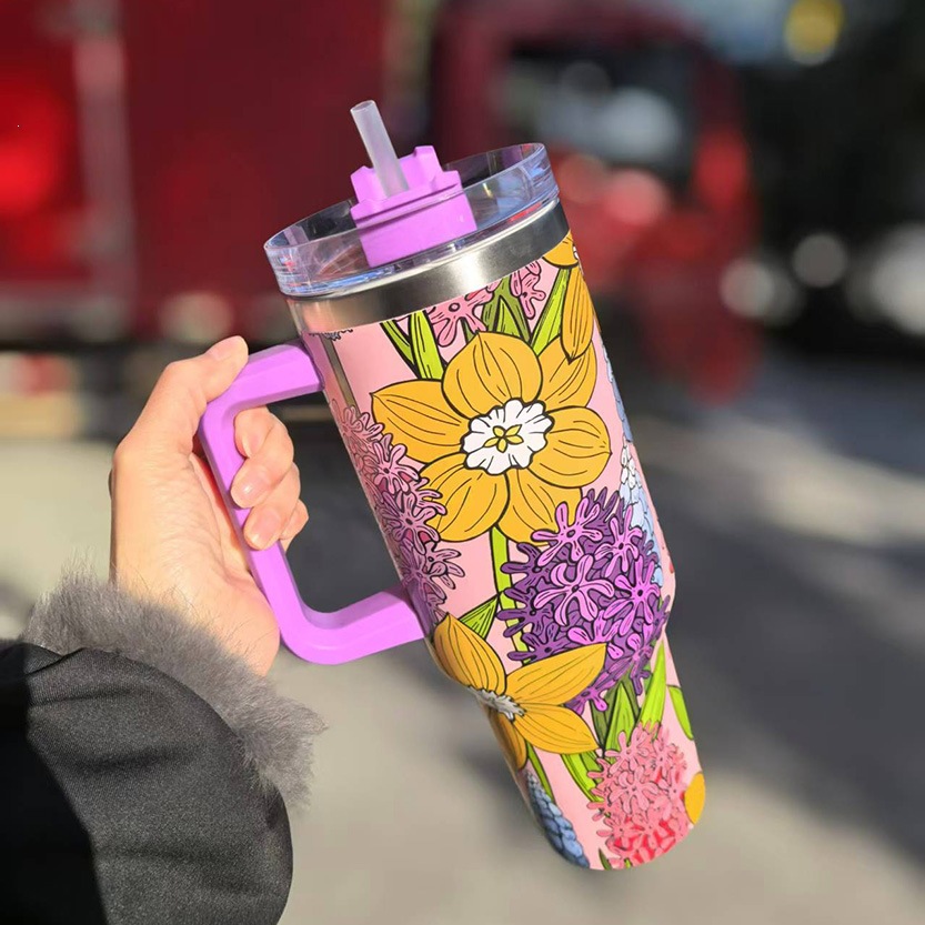 Una taza de automóvil de acero inoxidable de alta capacidad de 40 mango transfronterizo aislamiento al vacío taza de paja de automóvil taza de hielo