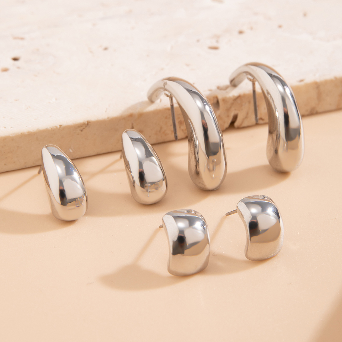 9g Weight Alloy Ear Needle Material Ear Cuffs, Ear Studs Classification 1 Set, 1 Pair Quantity Casual, Street Occasion CCB, Alloy Material Geometric Pattern All Seasons Season Women's Gender Polished Finish Plating Design Retro, Commute Style 1 Set 1 Pair Retro Commute Geometric Plating CCB Alloy Ear Cuffs Ear Studs 17