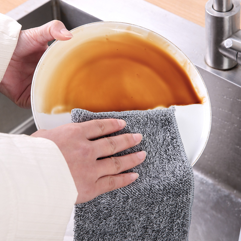 厚い竹炭繊維の皿洗い布の台所で油雑巾に油をつけないで毛を落とさない皿洗いタオルの吸水が厚い