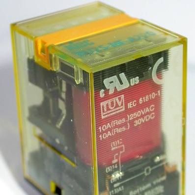 IDEC原装正品和泉继电器RU2S-NF-A220