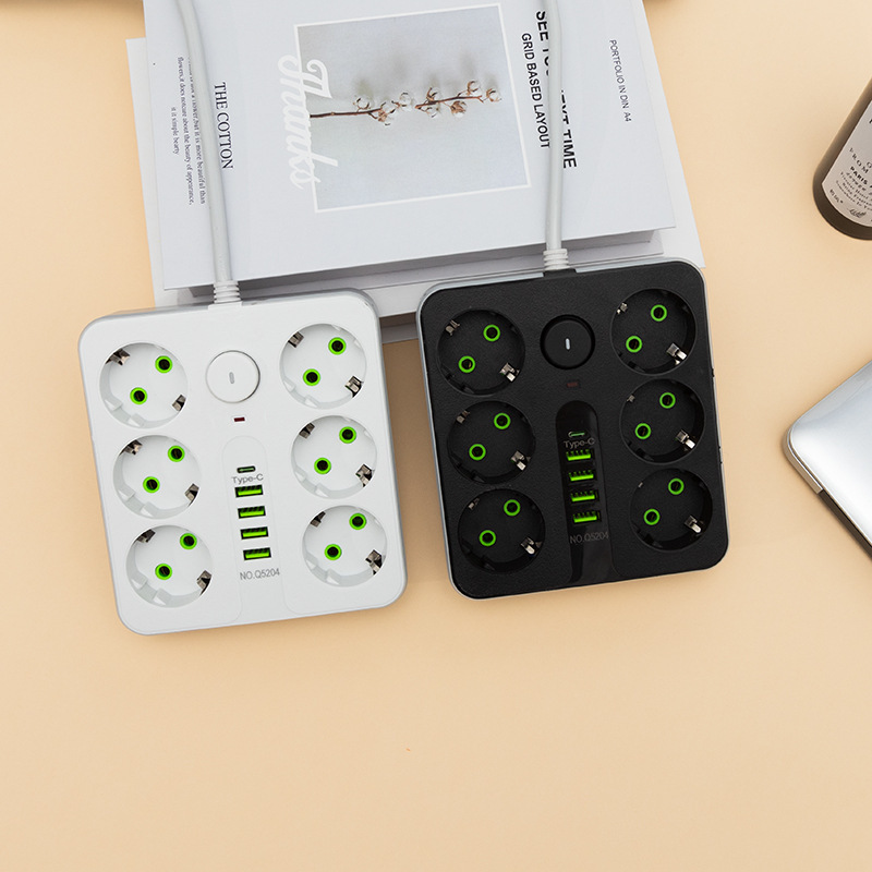 Q5204 # estilo europeo estándar europeo agujero 6 12 Jack Black Shell White Shell 4USB + 1 Tipo-C bolsa interruptor general