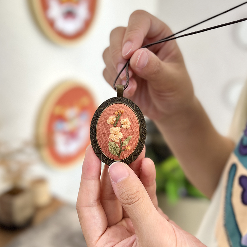 Cadena de suéter de cuerda de cera - ningxin (no terminado) + tensión bordada de 7cm