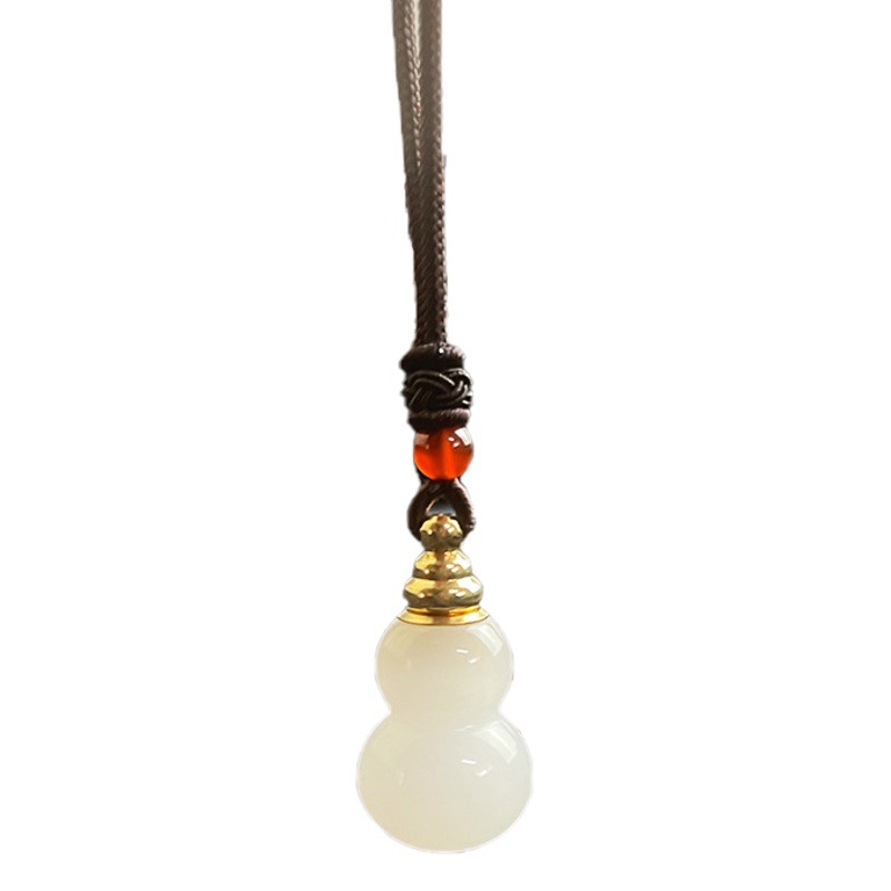 Agate Chalcedony Hollow Jade Gourd Pendant Necklace with Openable Design for Perfume Essential Oil, Cinnabar, and Shurangama Gemstones, Artistic and Vintage Style