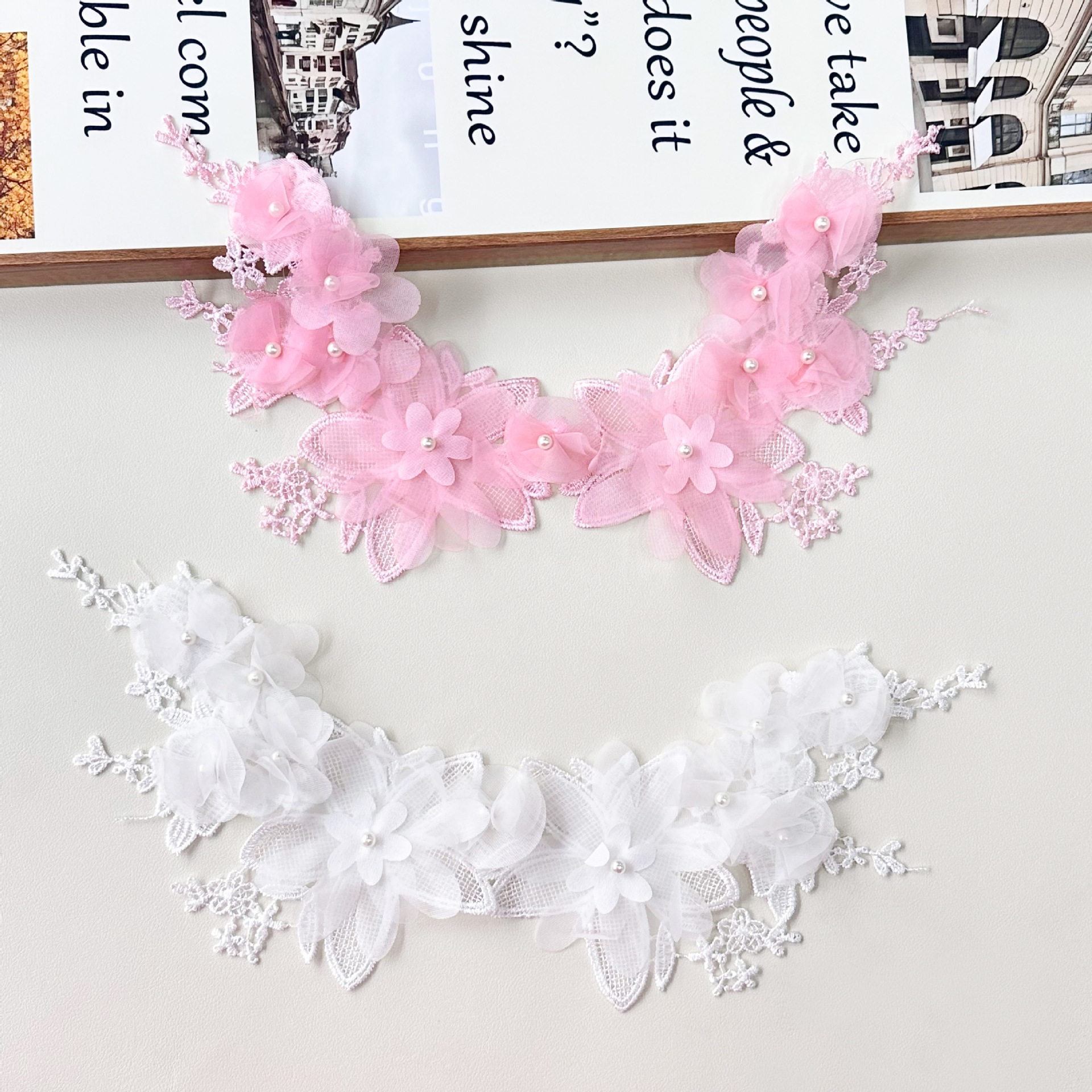 Flores frescas de rosa blanco encaje cuello de encaje hecha a mano perlas de ropa vestido suéter decoración DIY