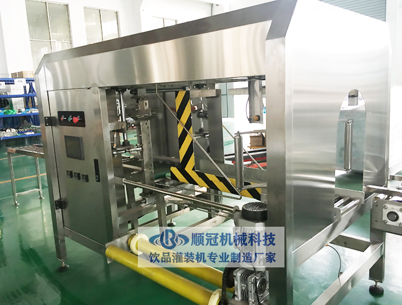 桶装水生产设备 大桶矿泉水套袋机