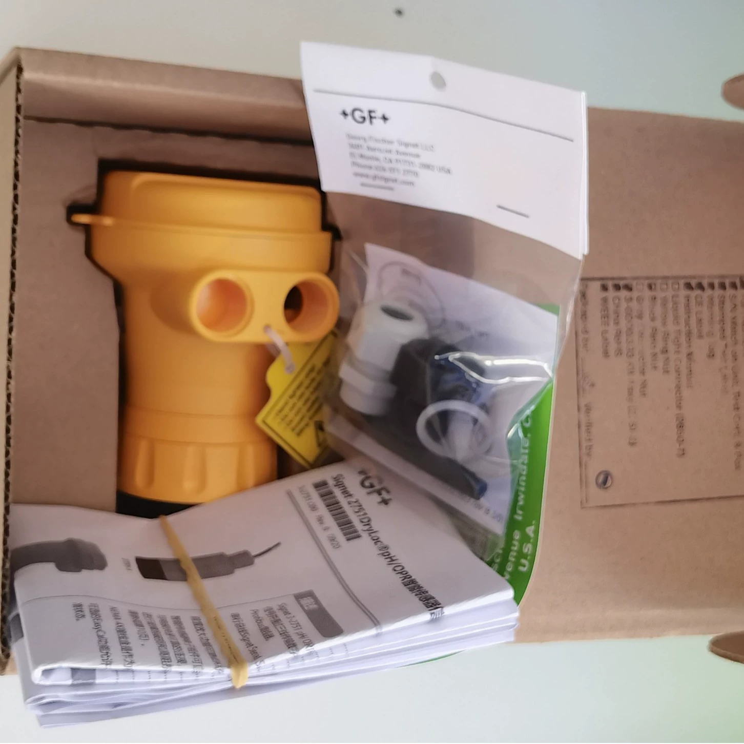 Американский SIGNET GF 3-2760-11, pH/ORP для крупного сосуда (переднее расположение)