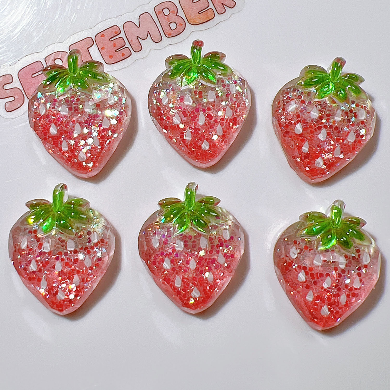 樹脂部品卸売りdiy手作りアクセサリー靴花子供頭飾りクリップ玩具abゴム夜光いちご