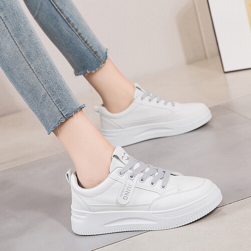 White shoes for women  spring new women's shoes versatile student thick-soled spring and autumn sneakers sports and casual white shoes QR03