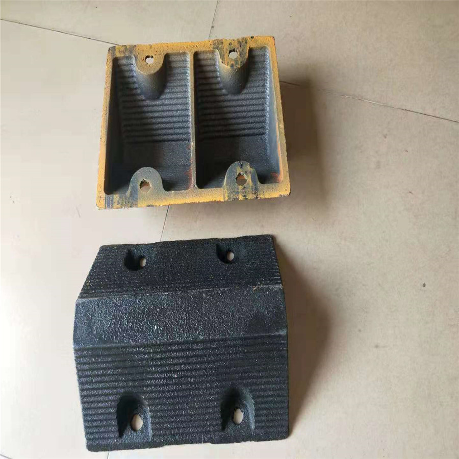 福建铸铁挡车器批发 深圳铸铁小车挡车器 广州汽车车位挡车器厂家