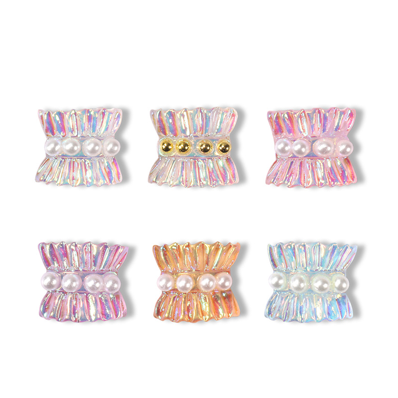 Accesorios de falda de arte de uñas 2021 nueva celebridad de Internet pequeño libro rojo estilo caliente hada aurora falda plisada decoración de uñas