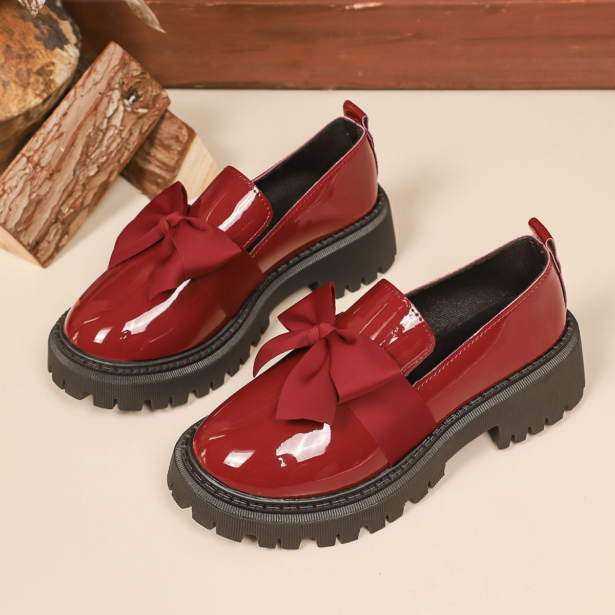 跨境蝴蝶结低帮单鞋女大码2025秋季新款厚底英伦风一脚蹬小皮鞋43