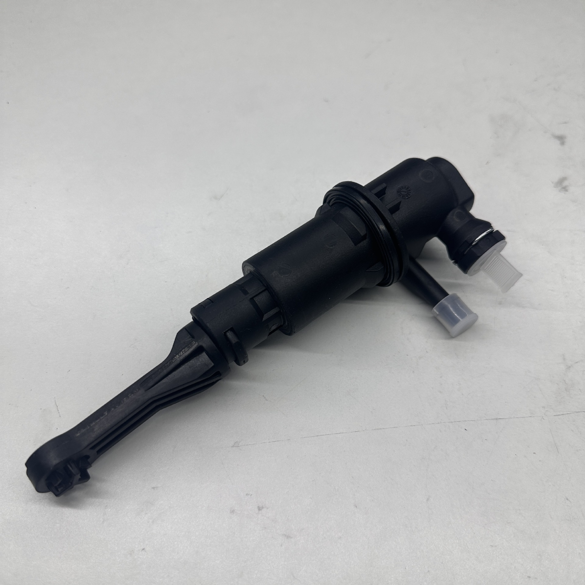 Clutch Master Cylinder Suitable for Pgt 207 2182C8 218259 9680028980 9680033480