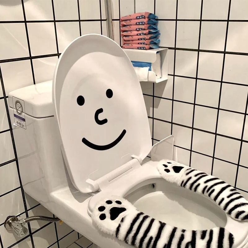 新しいトイレには韓国のかわいい表情の笑顔トイレのアイデアの個性的な家庭装飾壁シールが貼られている|undefined