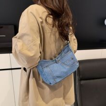 复古牛仔布单肩包女通勤斜挎包水饺形腋下包春季新款小包百搭
