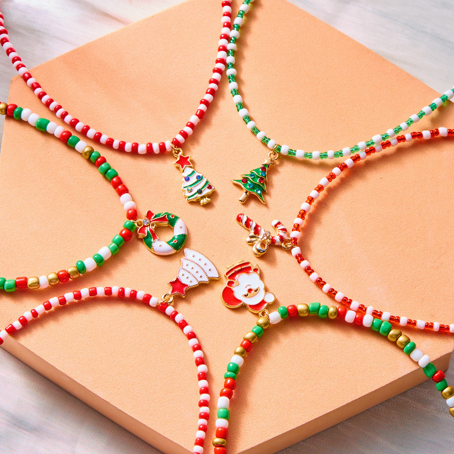 nouveau collier de perles fait main à la mode et polyvalent collier de perles de riz de sapin de Noël Père Noël femme_voghion.com