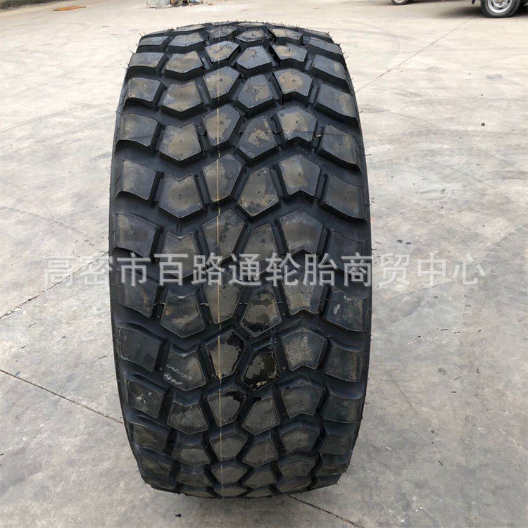 沙漠运输卡车24R21油罐车真空轮胎卡车消防车油田勘探车工程轮胎