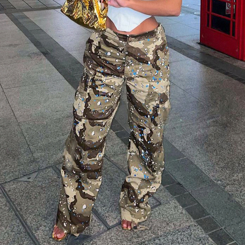 Frau Straße Lässig Tarnung In Voller Länge Patchwork Cargohosen display picture 1