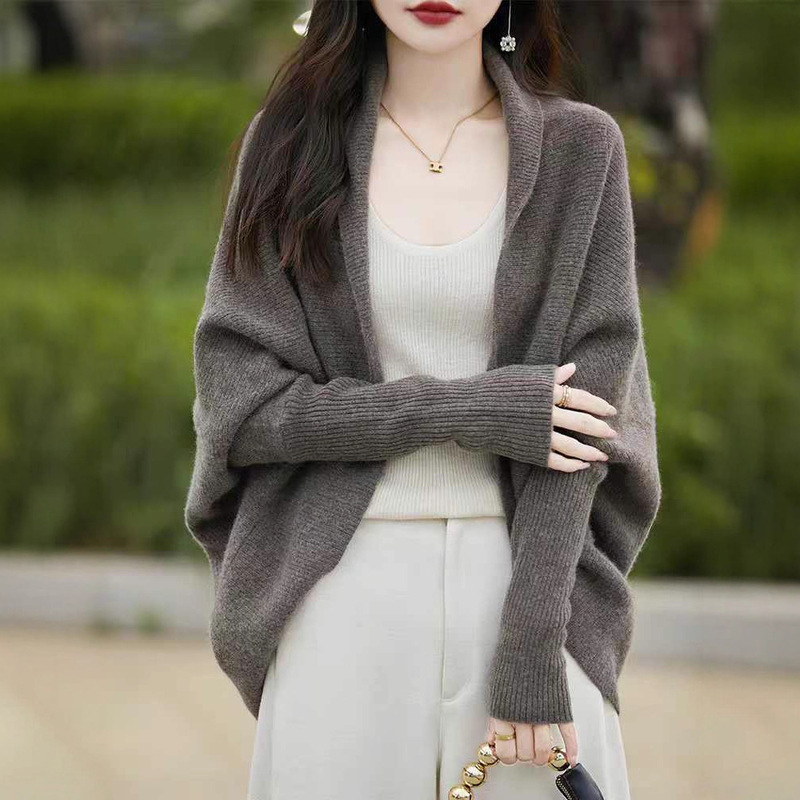 披肩宽松外搭蝙蝠袖斗篷毛衣外套潮设计感2025新款开衫女茧型针织|undefined